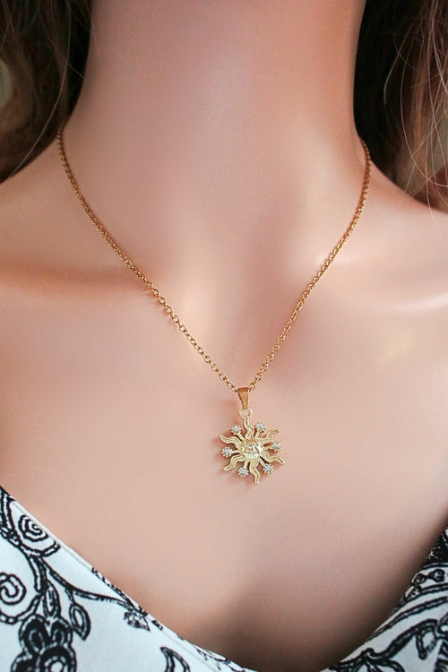 Collier Pendentif Soleil Zircone Cubique 24 Carats