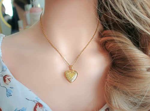 Collier Médaillon Cœur 18 Carats