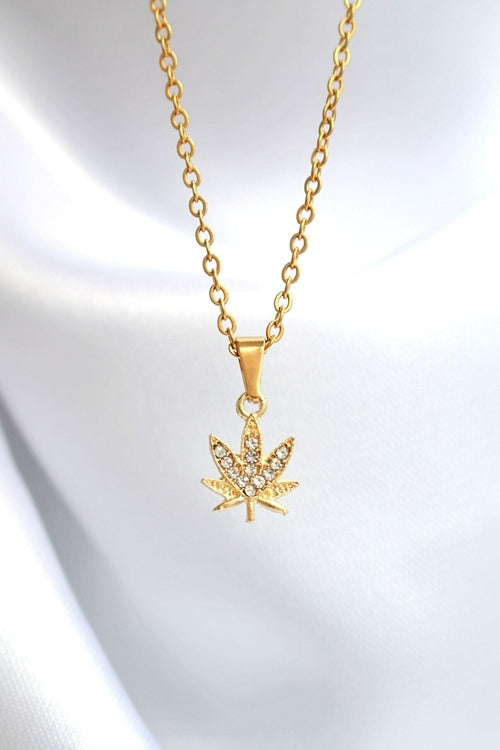 Collier Délicat Feuille de Cannabis 24 Carats